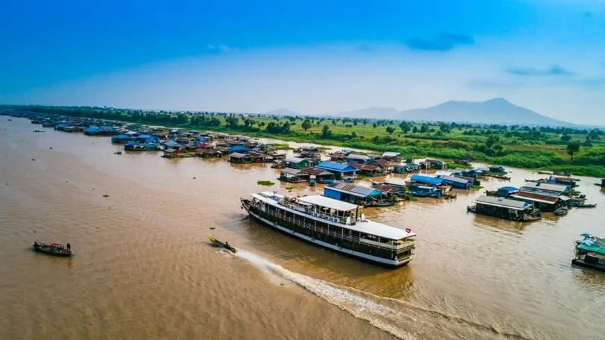 Toum Tiou Cruise