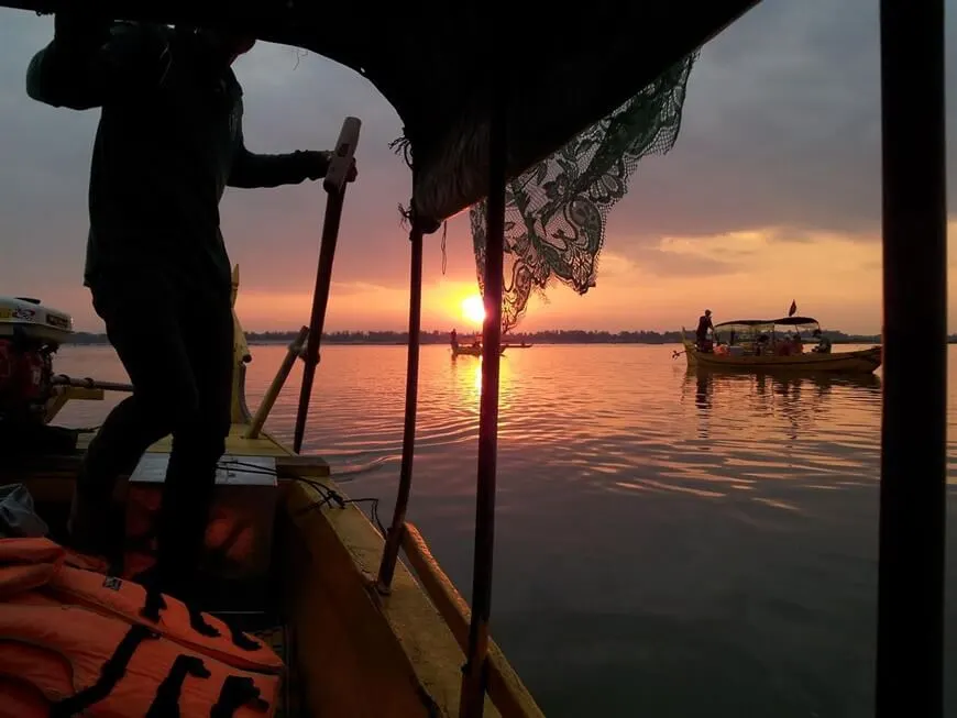 CAMBODIA - LIFE ON MEKONG DELTA 9 DAYS